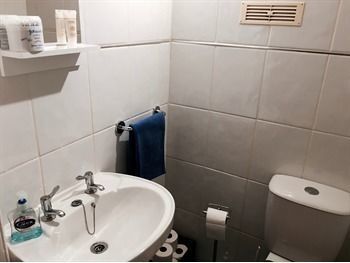 One Bedroom Apartment By Klass Living Serviced Accommodation Bellshill - Elmbank Street Apartment Экстерьер фото